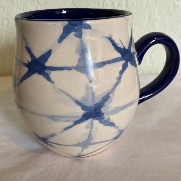 Eccolo World Traveler 2017 16oz Mug Blue Painted Starburst and sold Blue Inside - Picture 1 of 6
